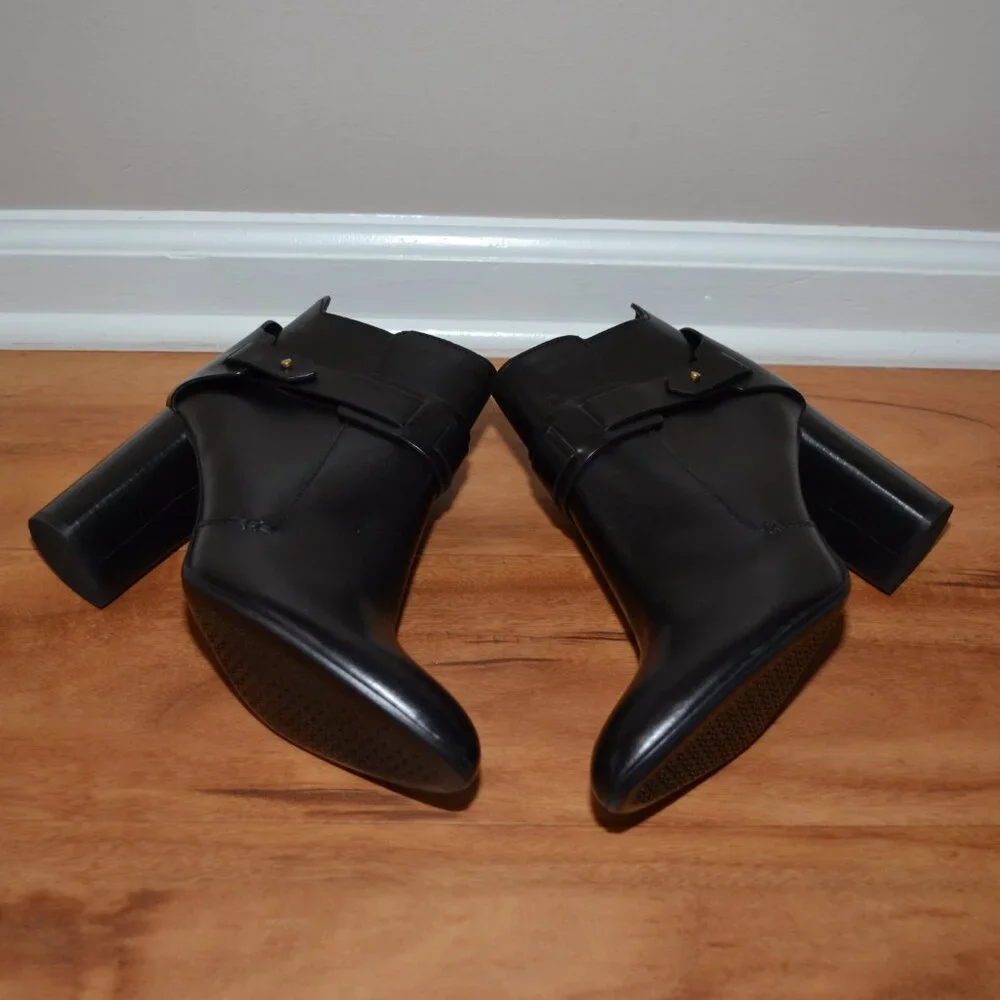 Tory Burch NEW Black Colton Leather Heeled Big Logo Side zip Bootie sz 10